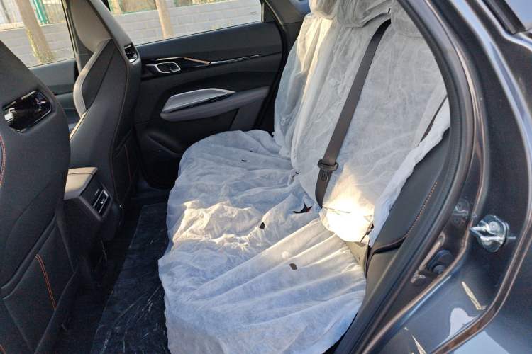 Used Oshan Z6 New Energy 2023 ZhiDian iDD 150KM Flagship PLUS Smart Parking Edition