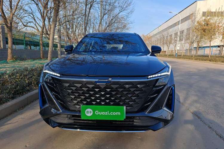 Used Oshan Z6 New Energy 2023 ZhiDian iDD 150KM Flagship PLUS Smart Parking Edition