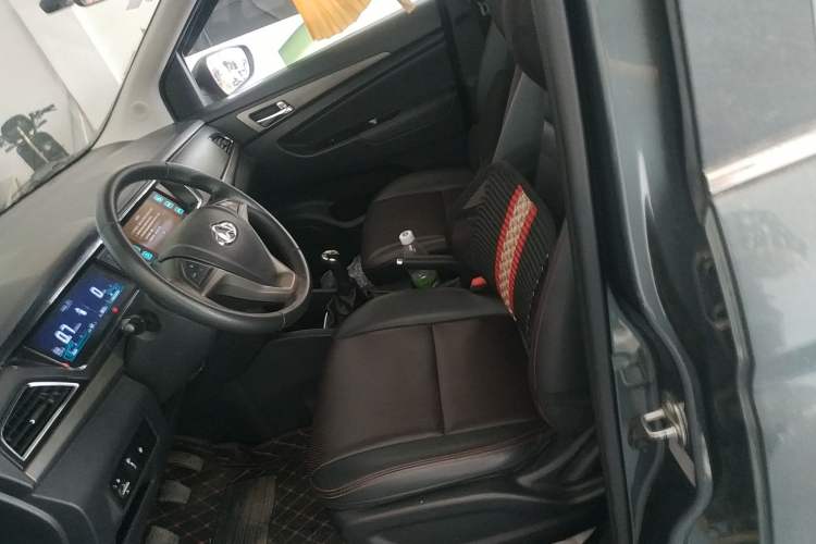 Used CHANGAN KAICHENG Oushang A600 2016 1.5L Manual Luxury 7-Seater
