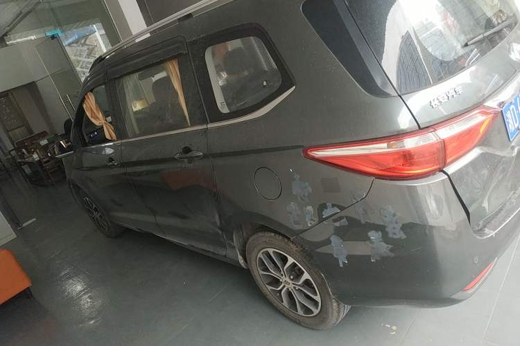 Used CHANGAN KAICHENG Oushang A600 2016 1.5L Manual Luxury 7-Seater
