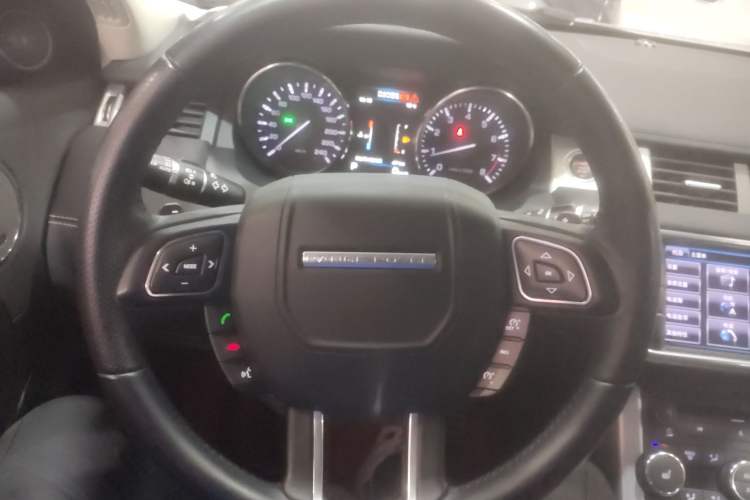 Used Land Rover Range Evoque 2013 2.0T 5-Door Ignite Edition Steering Wheel