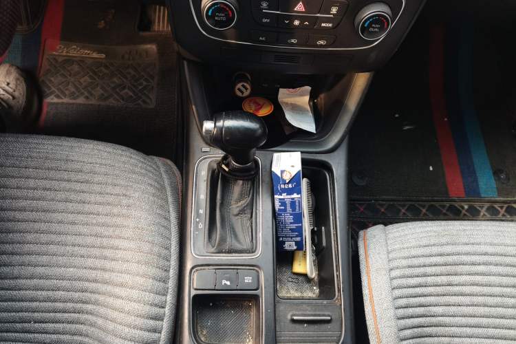 Used Kia Sorento 2013 2.4L 7-Seater Gasoline Comfort Version China IV Standard
