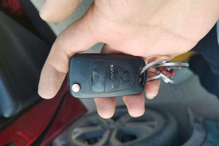 Used Kia Sorento 2013 2.4L 7-Seater Gasoline Comfort Version China IV Standard
