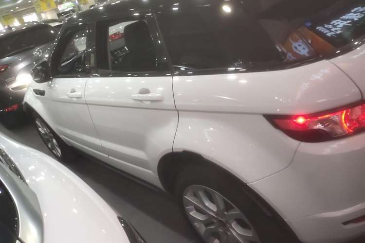 Used Land Rover Range Evoque 2013 2.0T 5-Door Ignite Edition Left Side