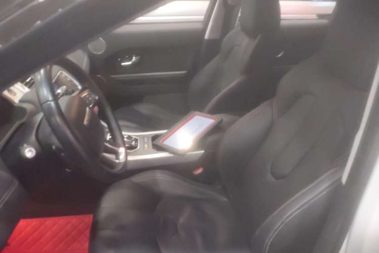 Used Land Rover Range Evoque 2013 2.0T 5-Door Ignite Edition Left Front Seat