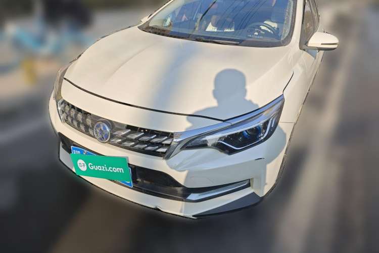 Used Venucia D60 2019 1.6L XL CVT Smart Connect Elite Edition