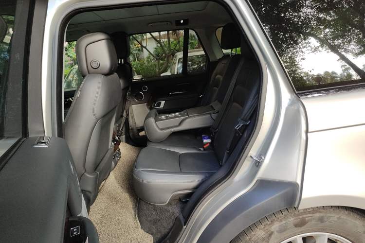 Used Land Rover Range Rover 2021 3.0 L6 Grand Edition
