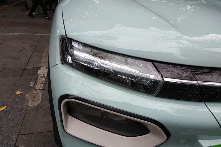 Used Dongfeng NAMMI BOX 2022 Chasing Wind Edition 331KM Advanced Model Right Front Headlight