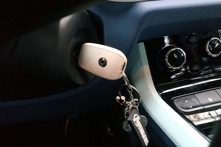 Used Dongfeng NAMMI BOX 2022 Chasing Wind Edition 331KM Advanced Model Vehicle Key