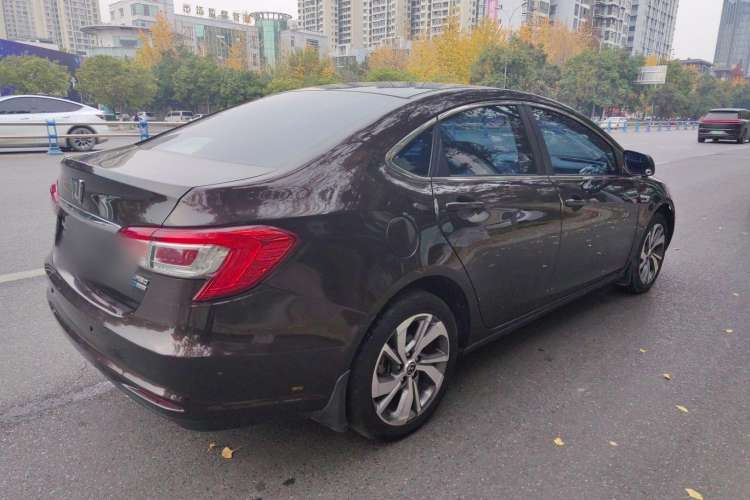 Used Luxgen 5 2015 1.8T Automatic Flagship Model
