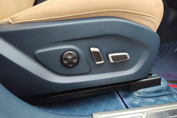 Used VOYAH FREE 2021 Two-Wheel Drive Standard Pure Electric City Edition
