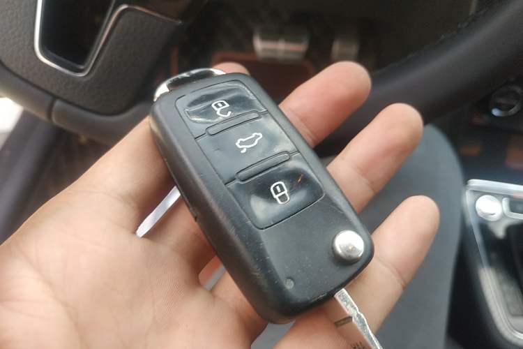 Used Volkswagen Lavida 2014 1.4TSI DSG Sport Edition
