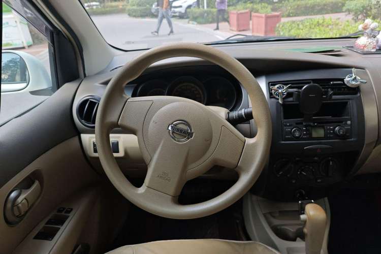 Used Nissan Livina 2009 1.6L Automatic All-in-One Edition