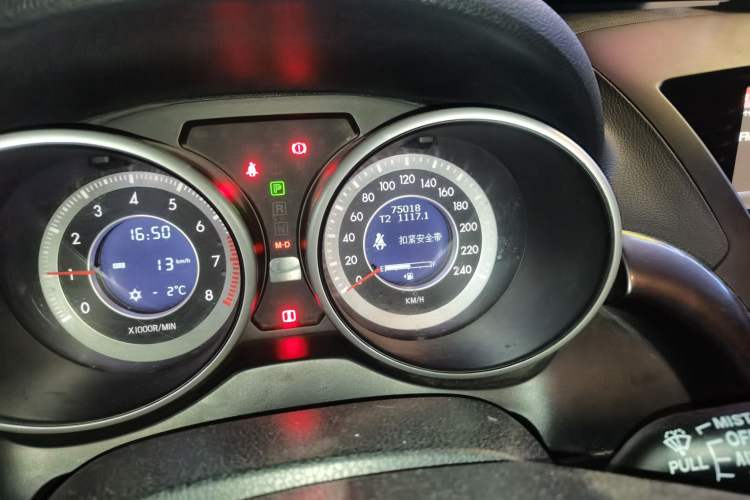 Used Bestune X80 2015 2.0L automatic luxury version
