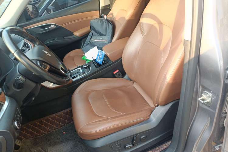 Used BORGWARD BX7 2016 28T Two-Wheel Drive Luxury Version 5 Seats
