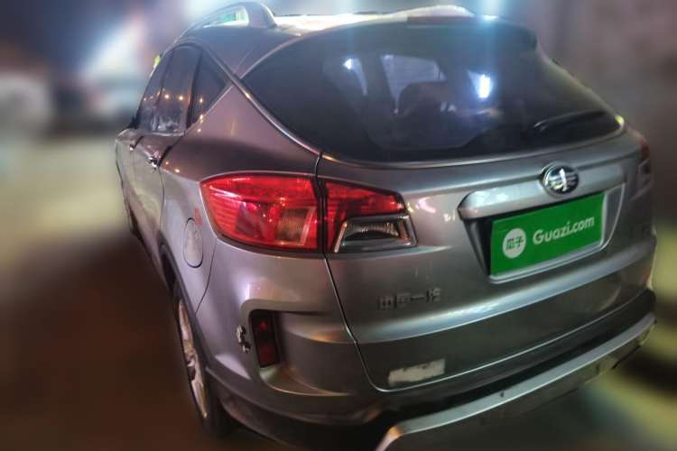 Used Bestune X80 2015 2.0L automatic luxury version
