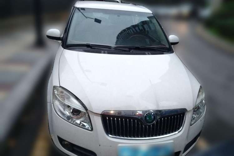 Used Skoda Fabia 2009 1.6L Automatic Crystal Edition