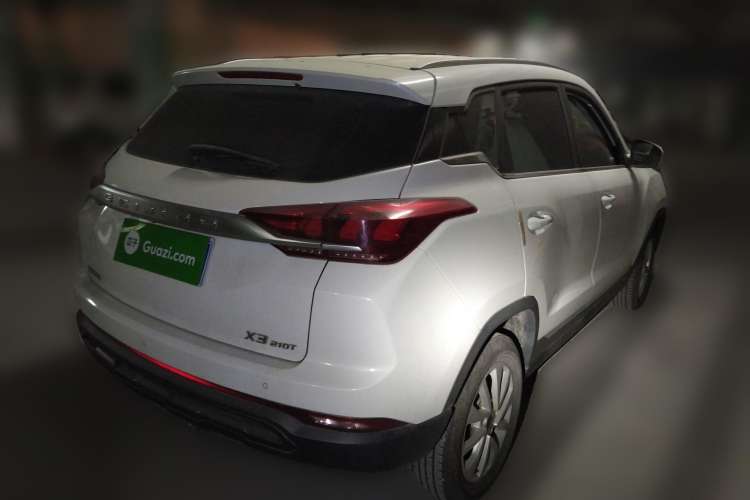 Used BAIC Beijing X3 2019 1.5T Manual Glory Edition