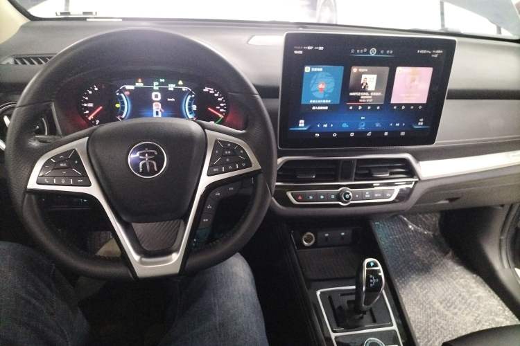 Used BYD Song New Energy 2019 Song DM 1.5TID Smart Connect Premium Model
