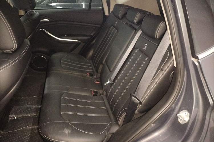 Used BYD Song New Energy 2019 Song DM 1.5TID Smart Connect Premium Model
