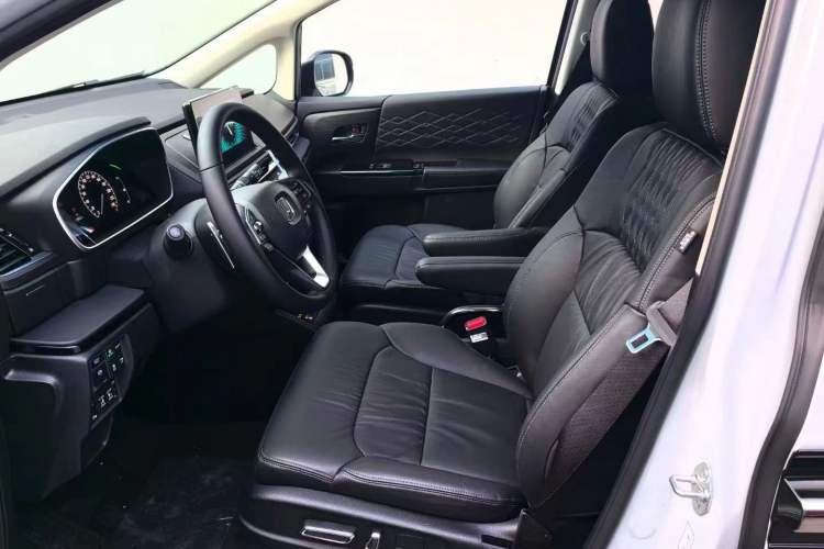 Used Honda Elysion 2024 2.0L eHEV Luxury Edition