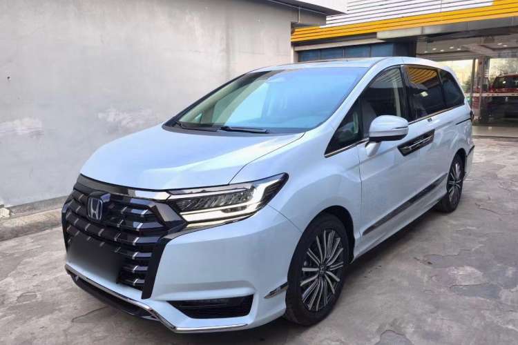 Used Honda Elysion 2024 2.0L eHEV Luxury Edition