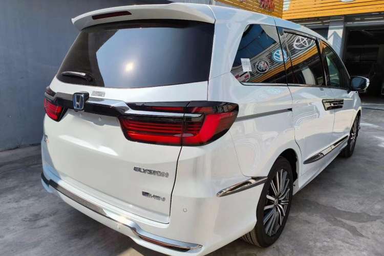 Used Honda Elysion 2024 2.0L eHEV Luxury Edition