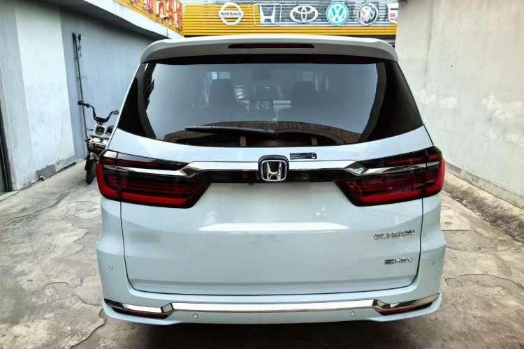 Used Honda Elysion 2024 2.0L eHEV Luxury Edition