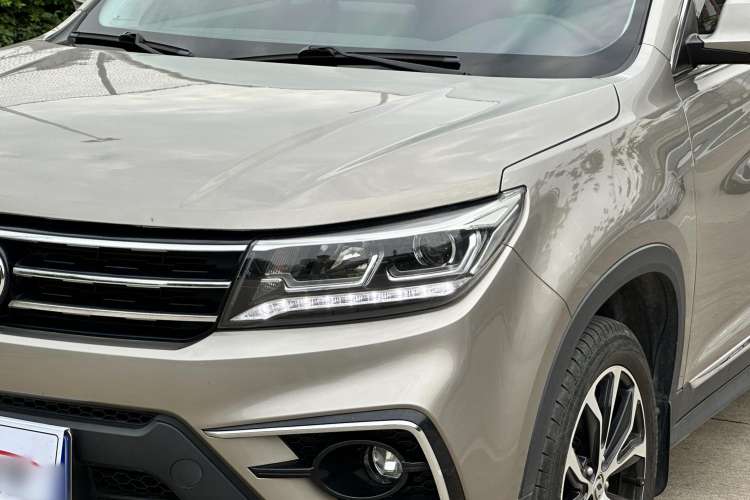 Used FORTHING Joyear X5 2017 Jingxiang Series 1.5T CVT Luxury Model
