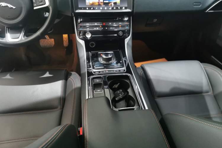 Used Jaguar XEL 2018 2.0T 200 PS Premium Edition