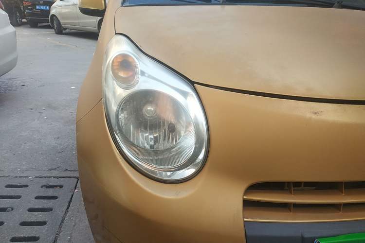 Used Suzuki Alto 2009 1.0L Manual Deluxe Edition Right Front Headlight