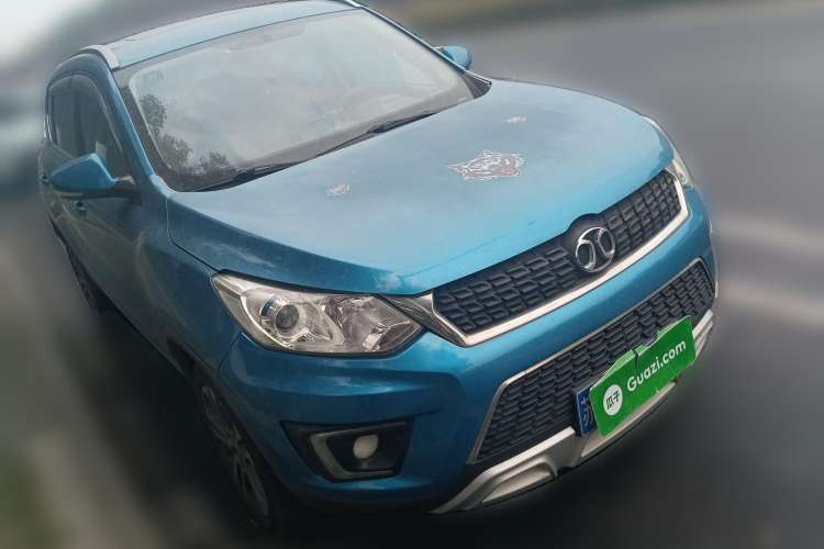 Used BAIC Senova X35 2016 1.5L Manual Luxury Edition Front Right 45 Deg