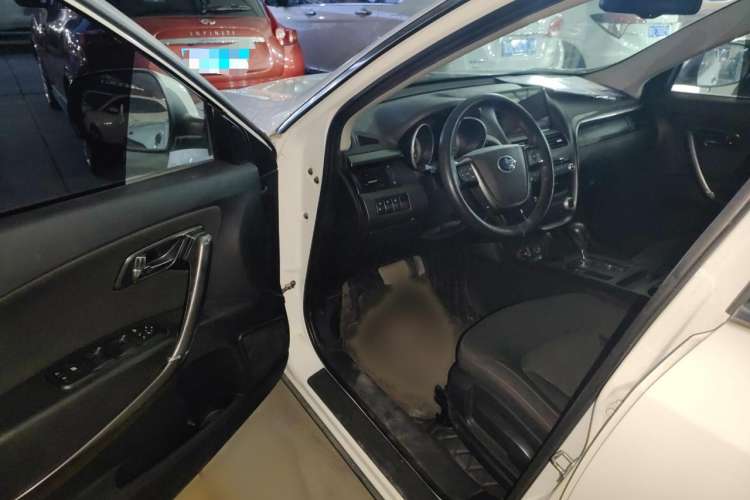Used Bestune X80 2015 2.0L automatic comfort version
