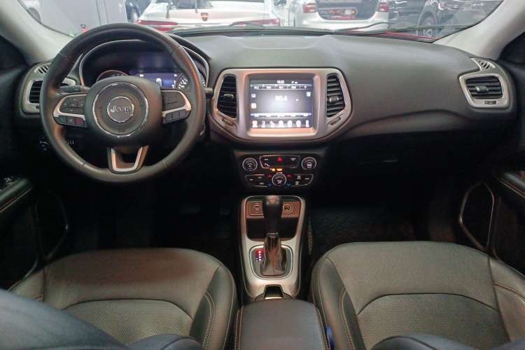 Used Jeep Compass 2017 200T Automatic Family Edition