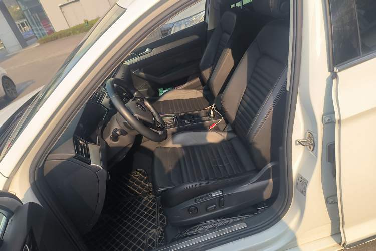 Used Volkswagen Variant New Energy 2019 GTE model
