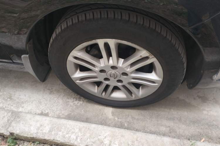 Used GAC Trumpchi GA5 2012 1.8L Manual Elite Model
