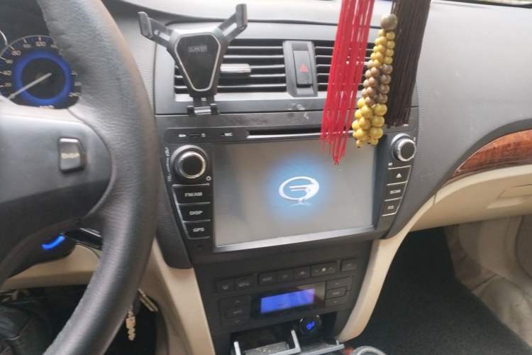 Used GAC Trumpchi GA5 2012 1.8L Manual Elite Model
