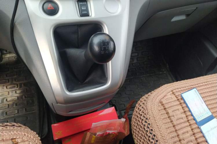 Used Nissan NV200 2011 1.6L 232 Seats Zunya Trim
