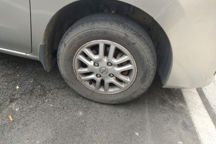 Used Nissan NV200 2011 1.6L 232 Seats Zunya Trim
