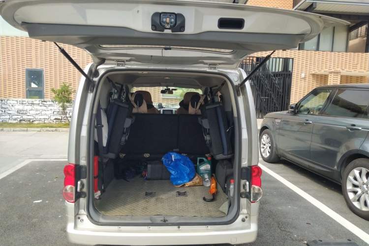 Used Nissan NV200 2011 1.6L 232 Seats Zunya Trim
