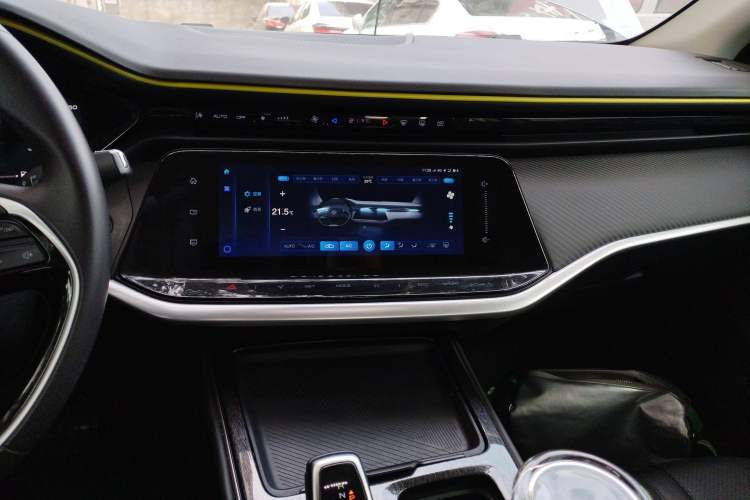 Used Dongfeng Aeolus Yixuan MAX 2021 Super-Efficient Dad Hybrid Edition
