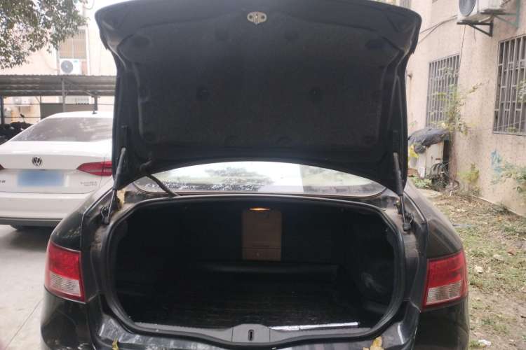 Used GAC Trumpchi GA5 2012 1.8L Manual Elite Model
