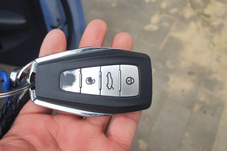 Used Geometry C 2020 Premium Range Version 400 KM C
