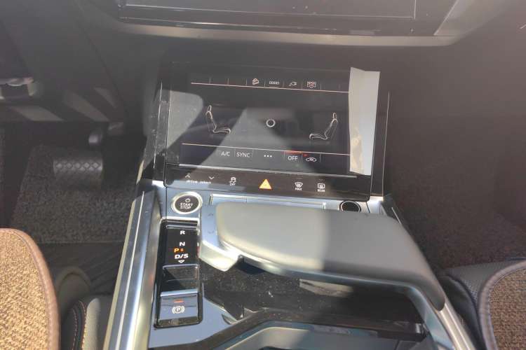 Used Audi e-tron 2021 50 quattro Luxury Edition
