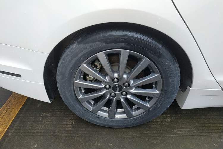 Used Lincoln MKZ 2018 2.0T Premium Edition
