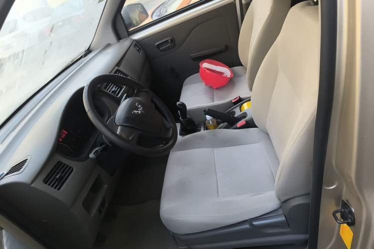 Used Wuling Rongguang V 2019 1.5L Window-Sealed Utility Model China VI LAR
