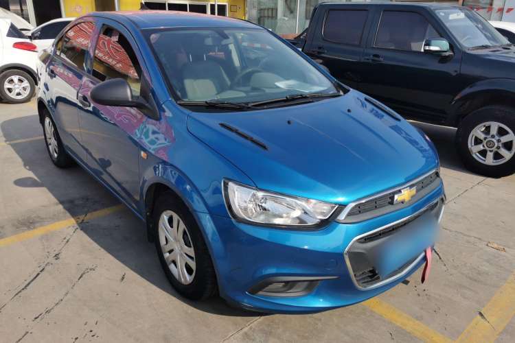 Used Chevrolet Aveo Sonic 2014 Sedan 1.4SL MT Comfort Edition

