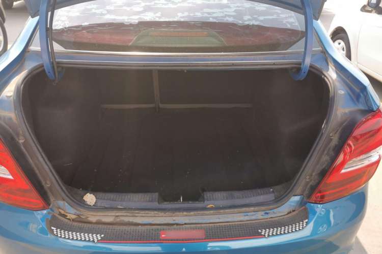 Used Chevrolet Aveo Sonic 2014 Sedan 1.4SL MT Comfort Edition
