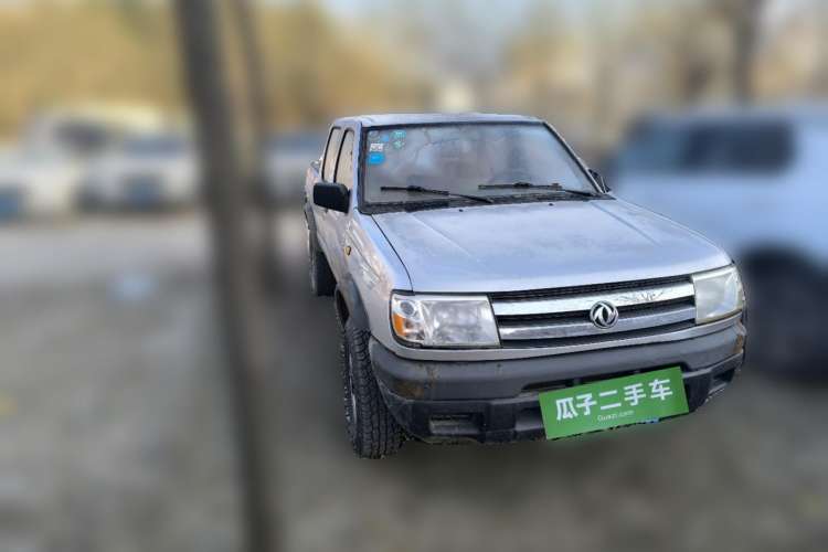 Used Dongfeng Ruichi 2013 3.0T Diesel 4x4 Standard Version CYQD80-E3
