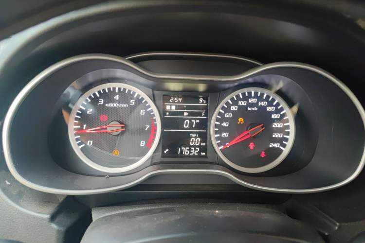 Used Bestune X40 2017 1.6L Manual Luxury Edition